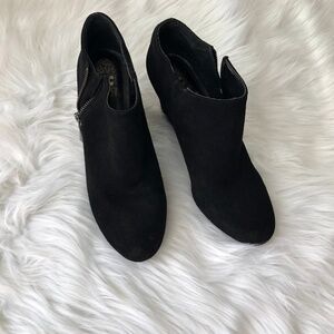 Vince Camuto Daysha Wedge Bootie sz 8.5